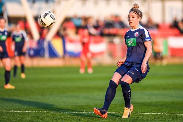 Svenja Huth (Turbine Potsdam, 9) verpaßt eine Flanke, Fussball, Allianz Frauen-Bundesliga, Bayer 04 Leverkusen - Turbine Potsdam, xmhx