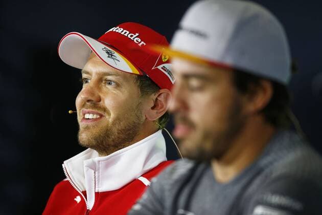 Bilder des Tages - SPORT Motorsports: FIA Formula One World Championship WM Weltmeisterschaft 2017, Grand Prix of Spain, 5 Sebastian Vettel (GER, Scuderia Ferrari), 14 Fernando Alonso (ESP, McLaren Honda), Barcelona Spain xHOCHxZWEIx