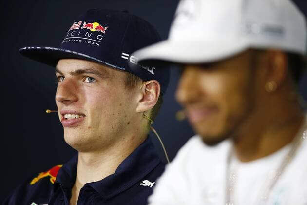 Motorsports: FIA Formula One World Championship WM Weltmeisterschaft 2017, Grand Prix of Spain, 33 Max Verstappen (NLD, Red Bull Racing), 44 Lewis Hamilton (GBR, Mercedes AMG Petronas F1 Team), Barcelona Spain xHOCHxZWEIx