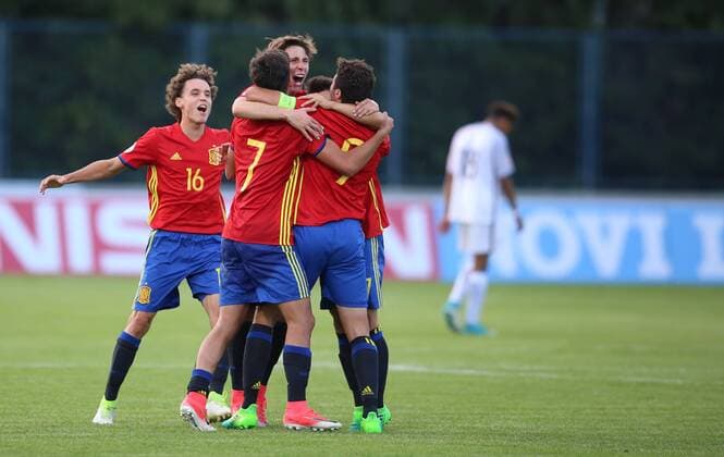 UEFA European Championship EM Europameisterschaft U-17, quarter-final, France vs. Spain 12.05.2017., Varazdin, Croatia - UEFA European Championship Under-17, quarter-final, France vs. Spain. Jandro Orellana, Ferran Torres, Abel Ruiz.  IgorxSoban PIXSELL