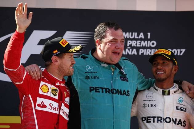 Motorsports: FIA Formula One World Championship WM Weltmeisterschaft 2017, Grand Prix of Spain, 5 Sebastian Vettel (GER, Scuderia Ferrari), Karl Fanson (Mercedes AMG Petronas F1 Team), 44 Lewis Hamilton (GBR, Mercedes AMG Petronas F1 Team),
