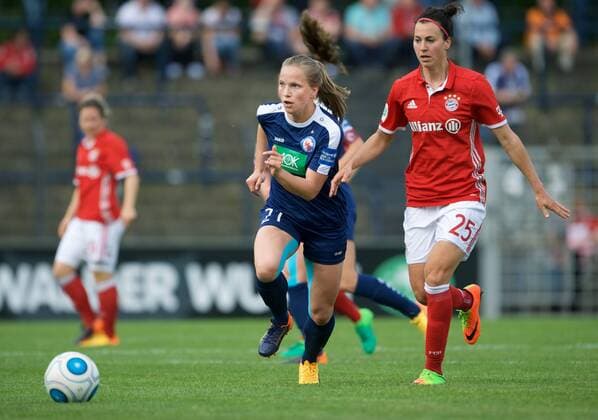 Fussball Frauen 1.Bundesliga 14.05.2017 21 Spieltag Potsdam Karl Liebknecht Stadion 1 FFC Turbine Potsdam geg FC Bayern Muenchen ( München )0 : 4 Tabea KEMME 21 Turbine Viktoria SCHNADERBECK 25 FCB