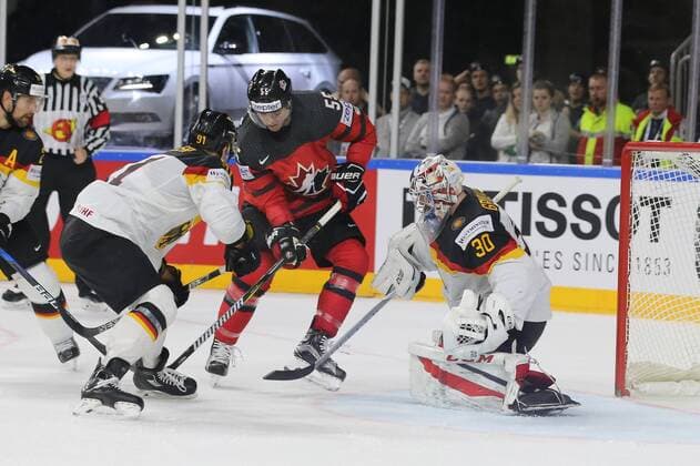 vl. Moritz Mueller (GER), Mark Scheifele (CAN), Philipp Grubauer (GER), Kanada - Deutschland Koeln Copyright: xHorn xEibner-Pressefotox EP_BHN