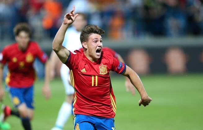 U-17 Finals ENG-SPA - Varazdin, Croatia 19.05.2017., Varazdin, Croatia - UEFA U-17 European Championship EM Europameisterschaft finals, England vs Spain.The celebration of the player and winner Spain after the European Championship won after the execution of the penalty shoot-out. Nacho Diaz.  SanjinxStrukic PIXSELL