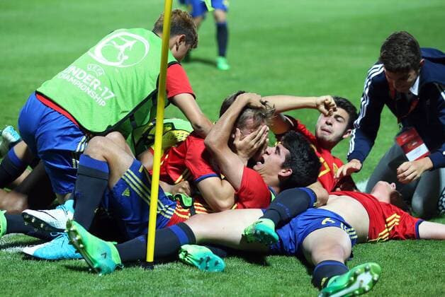 U-17 Finals ENG-SPA - Varazdin, Croatia 19.05.2017., Varazdin, Croatia - UEFA U-17 European Championship EM Europameisterschaft finals, England vs Spain.The celebration of the player and winner Spain after the European Championship won after the execution of the penalty shoot-out.  SanjinxStrukic PIXSELL
