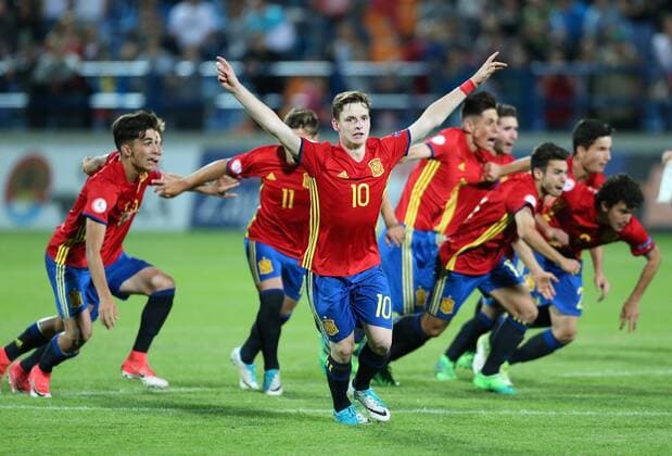 U-17 Finals ENG-SPA - Varazdin, Croatia 19.05.2017., Varazdin, Croatia - UEFA U-17 European Championship EM Europameisterschaft finals, England vs Spain.The celebration of the player and winner Spain after the European Championship won after the execution of the penalty shoot-out. Sergio Gomez.  SanjinxStrukic PIXSELL