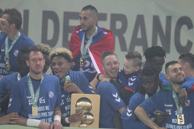 Fußball, Frankreich, Racing Straßburg ist Ligue 2 Meister Racing Strasbourg Champions Ligue 2 FOOTBALL : Strasbourg vs Bourg En Bresse - Ligue 2 - 19 05 2017 ElyxandroCegarra Panoramic 