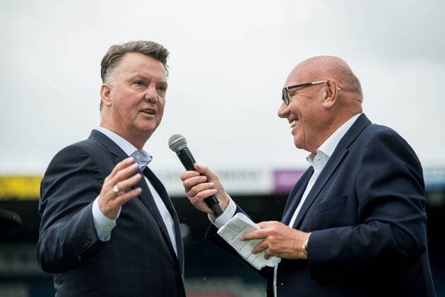 (L-R) Louis van Gaal, Kees Jansma Rinus Michels Awards 2017 Zwolle 2016 2017 xVIxVIxImagesx xRonaldxBonestrooxIVx 7825049