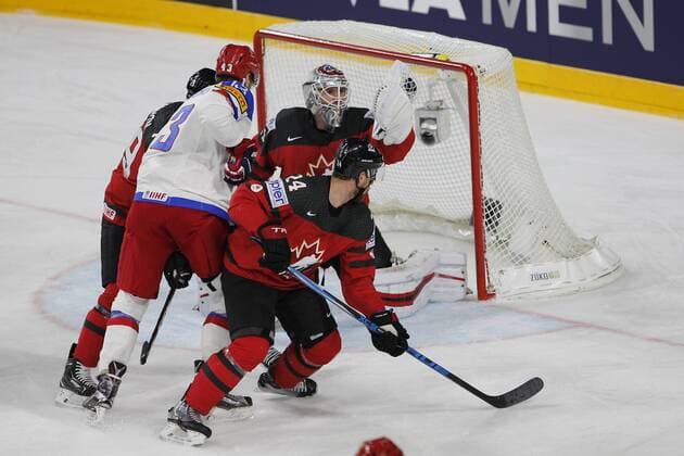 IIHF WM 2017, Kanada - Russland, 20.05.2017 Calvin Pickard (Kanada, 31); Calvin de Haan (Kanada, 24); Valeri Nichushkin (Russland, 43); IIHF WM 2017, Kanada - Russland am 20.05.2017 in der Lanxess-Arena in Koeln (Deutschland). xadx