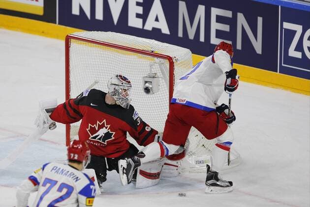 IIHF WM 2017, Kanada - Russland, 20.05.2017 Calvin Pickard (Kanada, 31); Yeveni Kuznetsov (Russland, 92); Artemi Panarin (Russland, 72); IIHF WM 2017, Kanada - Russland am 20.05.2017 in der Lanxess-Arena in Koeln (Deutschland). xadx