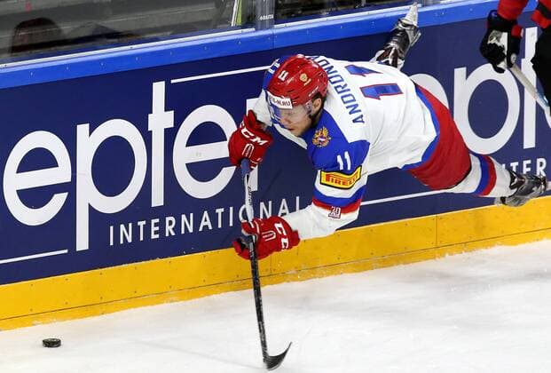 Bilder des Tages - SPORT COLOGNE, GERMANY - MAY 20, 2017: Russia s Sergei Andronov in their 2017 IIHF Ice hockey Eishockey World Championship WM Weltmeisterschaft semifinal match against Canada at Lanxess Arena. Anton Novoderezhkin TASS  TS04F6CE