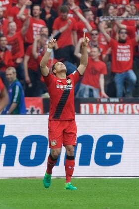 Bilder des Tages - SPORT Fussball Berlin 20.05.2017 1. Bundesliga DFL Saison 2016 2017 Hertha BSC Berlin - Bayer 04 Leverkusen Jube nach dem Tor zum 0:1 durch Javier Hernandez Chicharito (Leverkusen, No.07)