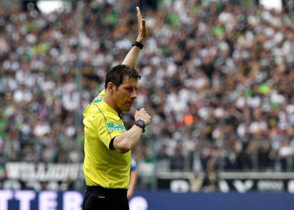 20.05.2017, xfux, Fussball 1.Bundesliga, Borussia Moenchengladbach - SV Darmstadt 98, emspor emonline, v.l. Schiedsrichter Wolfgang Stark Moenchengladbach