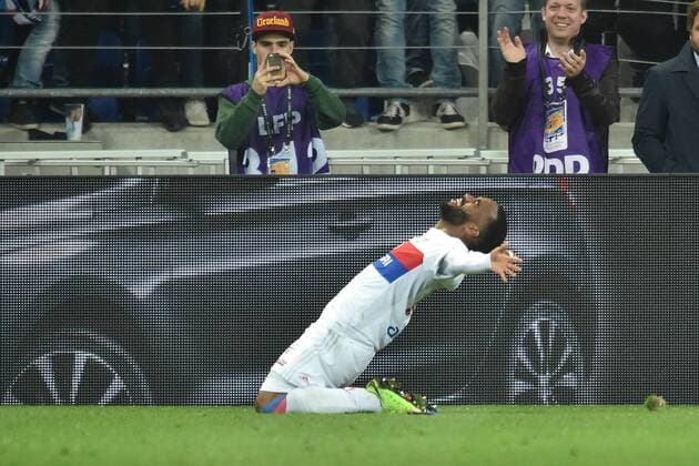 Joie de Alexandre Lacazette (lyon) FOOTBALL : Lyon vs Nice - Ligue 1 - 20 05 2017 FredericChambert Panoramic 