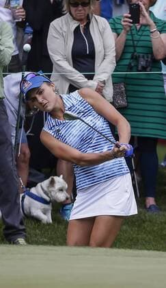 May 21, 2017: Lexi Thompson chips onto the green during the final round of the Kingsmill Championship on the Kingsmill Resort River Course in Williamsburg, Virginia. CSM LPGA Golf Damen 2017: Kingsmill Championship Final Round MAY 21 - ZUMAc04_ 20170521_zaf_c04_114 Copyright: xJustinxCooperx