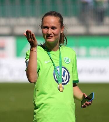 VfL vs Jena, Frauen Wolfsburg, Deutschland. 21.05.2017, FUßBALL - VfL Wolfsburg vs FF USV Jena, 1. Allianz Frauen Bundesliga, Saison 2016-17. Bild zeigt: VfL Wolfsburg Frauen ist deutscher Meister 2017. Caroline Graham Hansen (VfL Wolfsburg) Wolfsburg