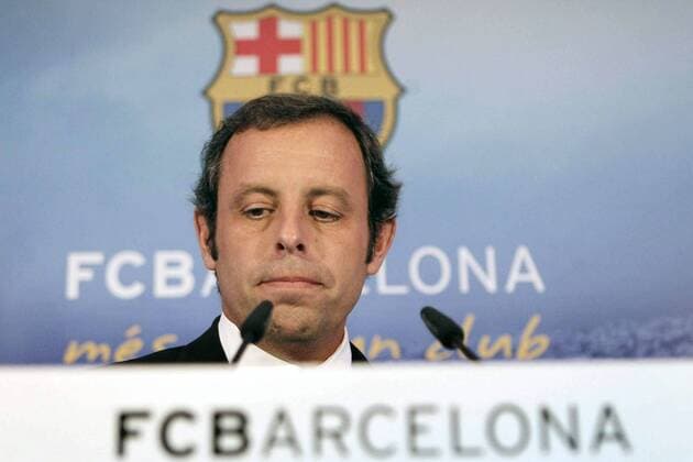 Bilder des Tages - SPORT A file picture taken on 13 June 2013 shows Sandro Rosell, then president of Spanish soccer team Barcelona, during a press conference PK Pressekonferenz at Camp Nou in Barcelona, Spain. Former president of Barcelona FC, Sandro Rosell, has been arrested on 23 May 2017 together with other four people in a joint National Police and Civil Guard operation against money laundering. A search is going on in Barcelona, Lleida and Girona as well as in Andorra where local police are collaborating with Spanish Forces in the so called operation Rimet . According to sources from the investigation, Rosell and former president of the Brazilian Soccer Federation, Ricardo Teixeira, would be the main ringleaders. FORMER PRESIDENT OF BARCELONA FC ARRESTED !ACHTUNG: NUR REDAKTIONELLE NUTZUNG!  Copyright: xALBERTxOLIVEx 78750611st