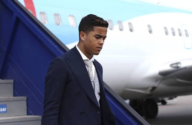 Previews - UEFA Europa League Final 170523 STOCKHOLM, SWEDEN - MAY 23: Justin Kluivert of Ajax arrives with team mates ahead of the UEFA Europa League Final between Ajax and Manchester United ManU at Friends Arena on May 23, 2017 in Stockholm, Sweden. (Photo by Jan Kruger - UEFA) Local Caption Justin Kluivert I denna handout-bild fran UEFA den 23 maj 2017 i Stockholm.  Copyright: JanxKrugerx-xUEFA BB170523BB213