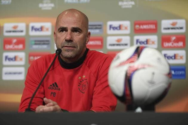 Peter Bosz (Ajax head coach) 170523 Ajax head coach Peter Bosz during a press conference PK Pressekonferenz prior to their UEFA Europa League final match against Manchester UnitedI denna handout-bild fran UEFA den 23 maj 2017 i Stockholm.  Copyright: UEFA BB170523BB346