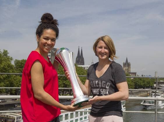 Celia Sasic Schokoladenmuseum Koeln Deutschland Datum: 23.05.2017 Rechts: Sonja Fuss Links: Celia Sasic