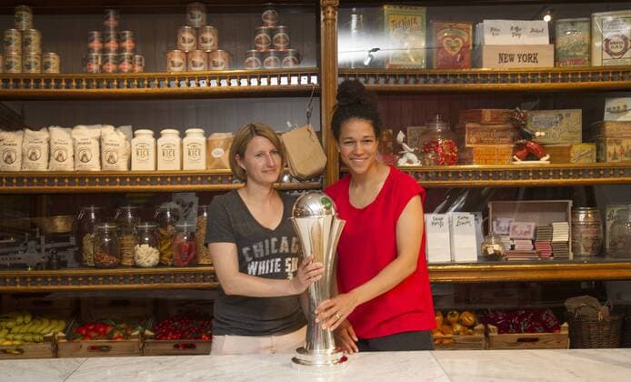 Celia Sasic Schokoladenmuseum Koeln Deutschland Datum: 23.05.2017 Links: Sonja Fuss Rechts: Celia Sasic