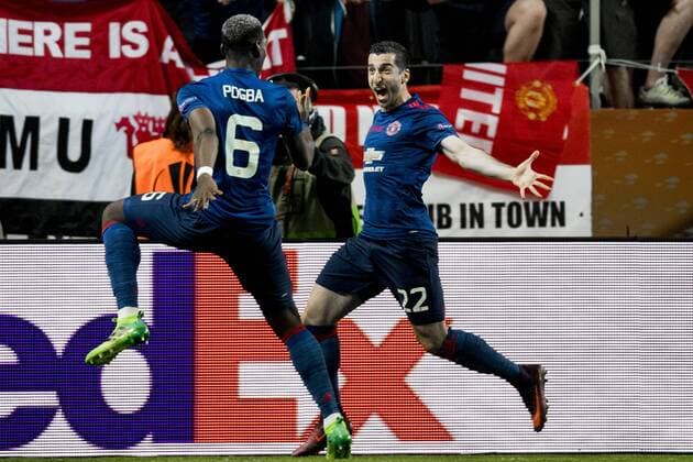 170524 Manchester Uniteds Henrikh Mkhitaryan jublar med Paul Pogba efter han gjort 0-2 under finalen i Europa League mellan Ajax och Manchester United ManU den 24 maj 2017 i Stockholm.  Copyright: LUDVIGxTHUNMAN BB170524LT082