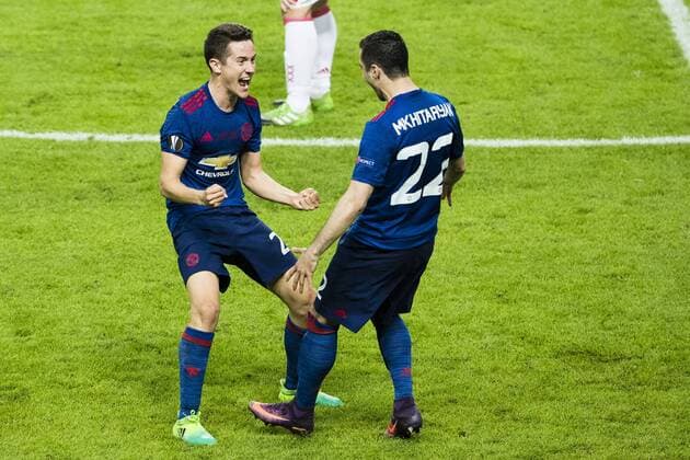 170524 Manchester Uniteds Ander Herrera jublar tillsammans med Henrikh Mkhitaryan efter finalen i Europa League mellan Ajax och Manchester United ManU den 24 maj 2017 i Stockholm.  Copyright: ANDREASxLxERIKSSON BB170524AE105