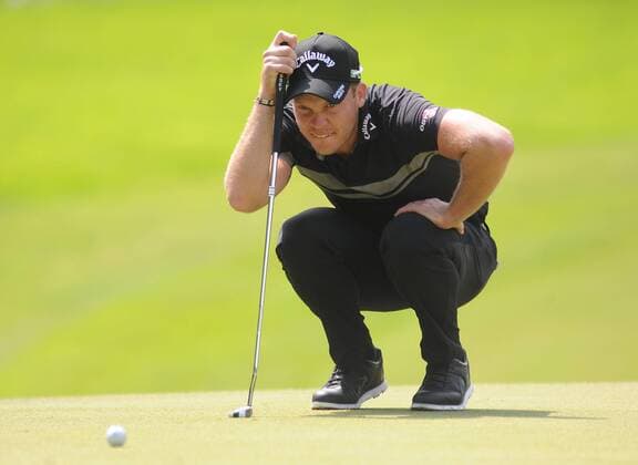 Golf - 2017 BMW PGA Golf Herren Championship - West Course, Wentworth Danny Willett on the 18th green, during the first round. COLORSPORT ANDREW COWIE 