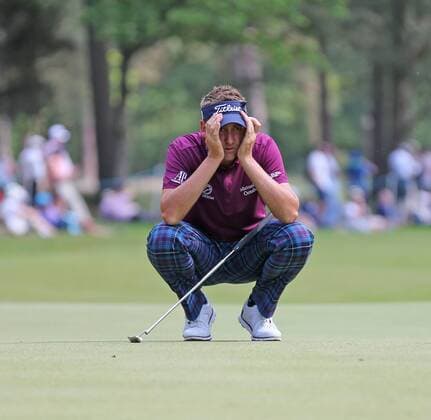 May 25th 2017, Virginia Water, Wentworth, Surrey, England; BMW PGA Golf Herren Championship golf, day 1; Ian Poulter lines up a putt on the 11th green xDavidxKissmanx  ActionPlus11883471
