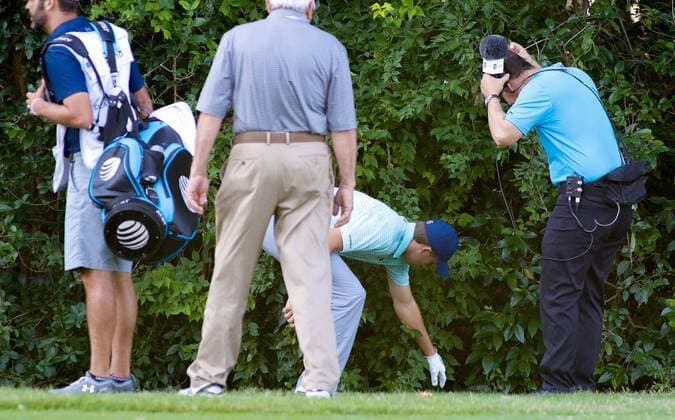 May 26, 2017 - Fort Worth, TX, USA - Jordan Spieth looks for his ball along the right hand side tree line of 11th hole after hitting his second shot out of bounds during the second round of the Dean & DeLuca Invitational golf tournament at Colonial Country Club Friday, May 26, 2017 in Fort Worth, Texas. Colonial - ZUMAm67_ 20170526_zaf_m67_001 Copyright: xRayxCarlinx