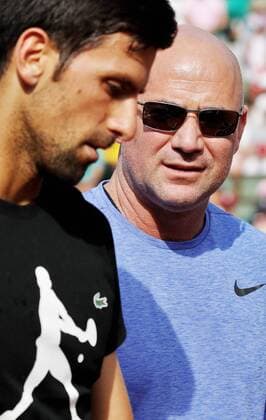 TENNIS - ATP Tennis Herren French Open 2017 PARIS,FRANCE,27.MAY.17 - TENNIS - ATP World Tour, Roland Garros, French Open, Grand Slam, training. Image shows Novak Djokovic (SRB) and coach Andre Agassi. GEPAxpictures xMatthiasxHauer