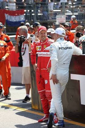Sebastian Vettel (Scuderia Ferrari) und Valtteri Bottas (Mercedes AMG Petronas Formula One Team) unterhalten sich, Grosser Preis von Monaco 2017, Motorsport, Formel 1, Qualifikation, 27.05.2017, Monte Carlo Copyright: xAndre Eibner-Pressefotox EP_JAE
