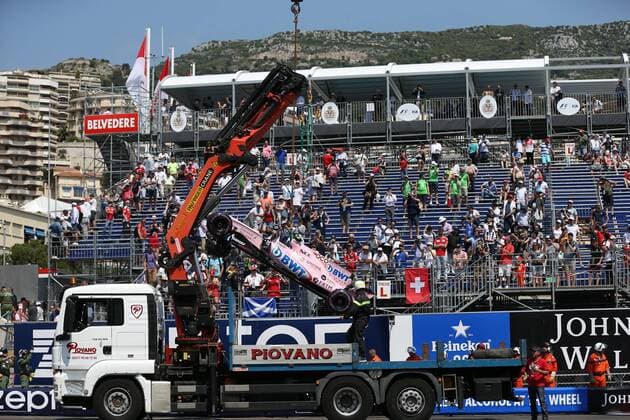 das Auto von Esteban Ocon (Sahara Force India F1 Team) wird geborgen, Grosser Preis von Monaco 2017, Motorsport, Formel 1, Qualifikation, 27.05.2017, Monte Carlo Copyright: xAndre Eibner-Pressefotox EP_JAE
