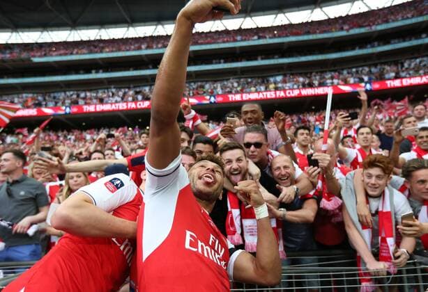 Alex Oxlade-Chamberlain of Arsenal takes a selfie with the fan during the Emirates FA Cup Final match at Wembley Stadium, London. Picture date: May 27th, 2017.Picture credit should read: David Klein Sportimage EDITORIAL USE ONLY. No use with unauthorised audio, video, data, fixture lists, club league logos or live services. Online in-match use limited to 120 images, no video emulation. No use in betting, games or single club league player publications.