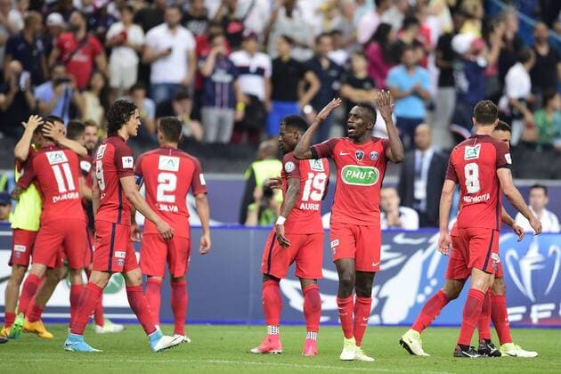 joie des joueurs du PSG apres le but CSC de Cissokho MATUIDI Blaise (PSG) FOOTBALL : Angers vs PSG - Finale 100e coupe de France - 27 05 2017 JBAutissier Panoramic 