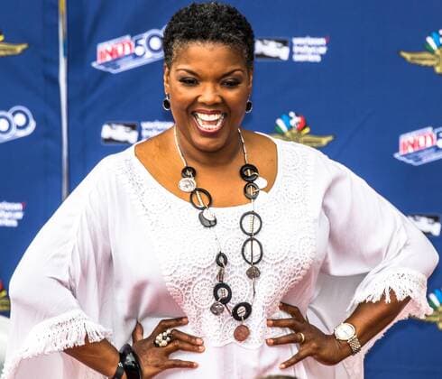 Versatile Singer Angela Brown on the Red Carpet prior to the 2017 Indianapolis 500, at the Indianapolis Motor Speedway on May 28, 2017 in Indianapolis, Indiana.  IND2017052803 EDWINxLOCKE