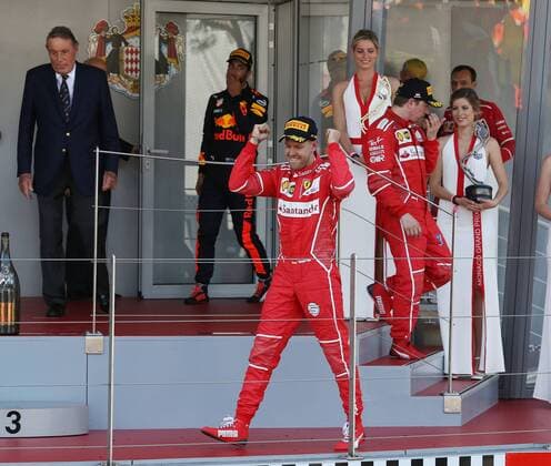 Sebastian Vettel (Scuderia Ferrari) jubelt auf dem Podium, Grosser Preis von Monaco 2017, Motorsport, Formel 1, Siegerehrung, 28.05.2017, Monte Carlo Copyright: xAndre Eibner-Pressefotox EP_JAE