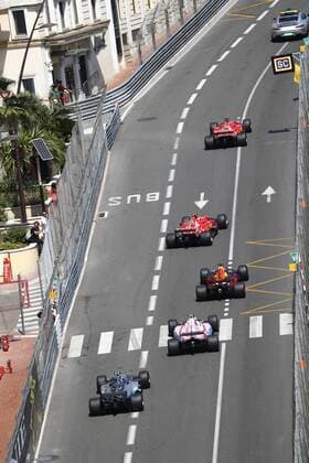 Themen der Woche - SPORT Bilder des Tages - SPORT Motorsports: FIA Formula One World Championship WM Weltmeisterschaft 2017, Grand Prix of Monaco, 5 Sebastian Vettel (GER, Scuderia Ferrari), 7 Kimi Raikkonen (FIN, Scuderia Ferrari), 3 Daniel Ricciardo (AUS, Red Bull Racing), 31 Esteban Ocon (FRA, Sahara Force India F1 Team), 77 Valtteri Bottas (FIN, Mercedes AMG Petronas F1 Team), Monte Carlo Monaco xHOCHxZWEIx