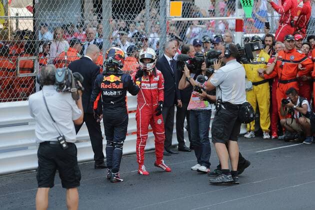 Monaco Grand Prix, Monte Carlo 24 - 28 May 2017 28.05.2017 - Race, 3rd place Daniel Ricciardo (AUS) Red Bull Racing RB13 and Sebastian Vettel (GER) Scuderia Ferrari SF70H race winner 