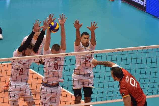 Bilder des Tages - SPORT Volleyball, WM-Qauli, Frankreich - Deutschland Julien Lyneel - Kevin Le Roux - Stephen Boyer (france) vs Gyorgy Grozer (allemagne) VOLLEY-BALL : France vs Allemagne - Tournoi de qualificatif au championnat du monde - 28 05 2017 FredericChambert Panoramic 