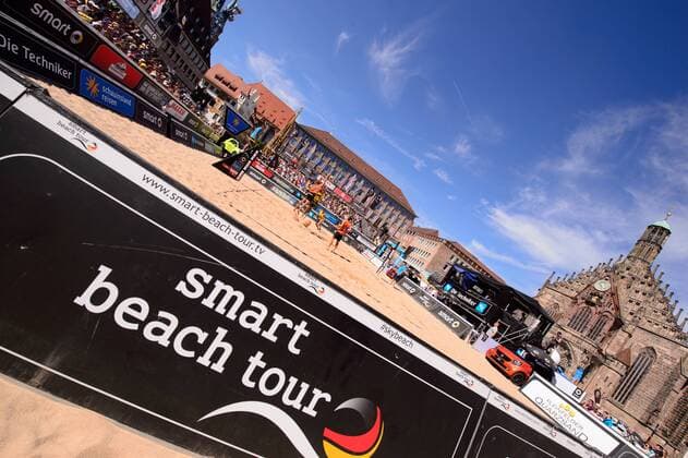 Bilder des Tages - SPORT smart super cup Nürnberg; Smart Beach Tour 2017; Alexander Walkenhorst Sven Winter vs. Manuel Lohmann Julius Thole +++ + Nürnberg Germany xConnyxKurth HOCHxZWEIx