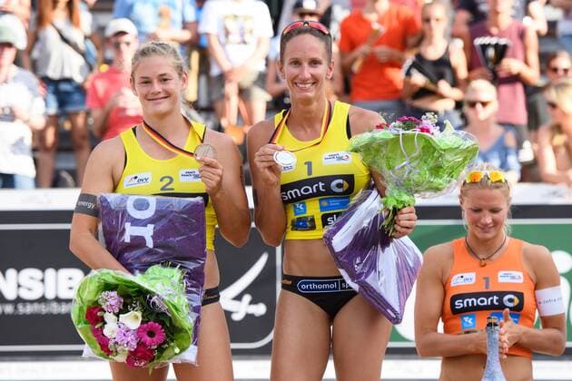 smart super cup Nürnberg; Smart Beach Tour 2017; Siegerehrung +++ + Nürnberg Germany xConnyxKurth HOCHxZWEIx