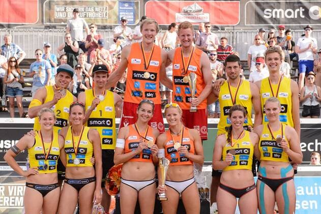 Themen der Woche - SPORT Bilder des Tages - SPORT smart super cup Nürnberg; Smart Beach Tour 2017; Siegerehrung +++ + Nürnberg Germany xConnyxKurth HOCHxZWEIx