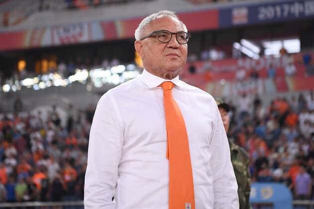 Head coach Felix Magath of Shandong Luneng watches his players competing against Henan Jianye in their 11th round match during the 2017 Chinese Football Association Super League (CSL) in Ji nan city, east China s Shandong province, 28 May 2017. Shandong Luneng defeated Henan Jianye 3-2 at the 11th round match during the 2017 Chinese Football Association Super League (CSL). Shandong Luneng defeats Henan Jianye at 11th round of 2017 CSL  20170528_83472
