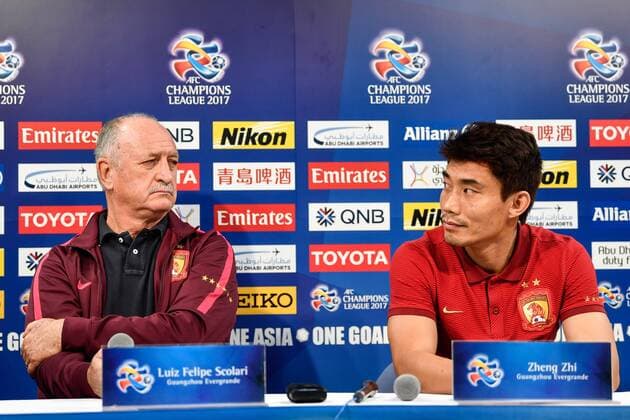 Head coach Luiz Felipe Scolari, left, and captain Zheng Zhi of China s Guangzhou Evergrande attend a press conference PK Pressekonferenz ahead of the second Round of 16 match against Japan s Kashima Antlers during the AFC Champion League 2017 in Kashima, Japan, 29 May 2017. Scolari leads Guangzhou to compete against Kashima in second Round of 16 at AFC Champions League  20170529_08763