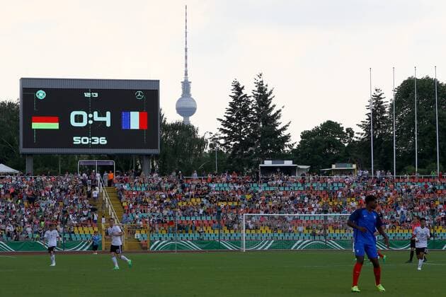 Bilder des Tages - SPORT Fussball, Junioren, Saison 2016 17, Schüler-Länderspiel in Berlin, Deutschland - Frankreich, Blick auf die Südkurve im Fridrich-Ludwig-Jahn-Stadion, 30.05.17, Copyright: xMichaelxHundtx xMatthiasxKochx