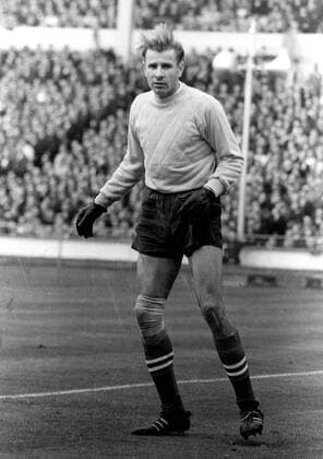 England - Weltauswahl 2:1 am 23.10.1963 in London: Torwart Lew Jaschin HM
