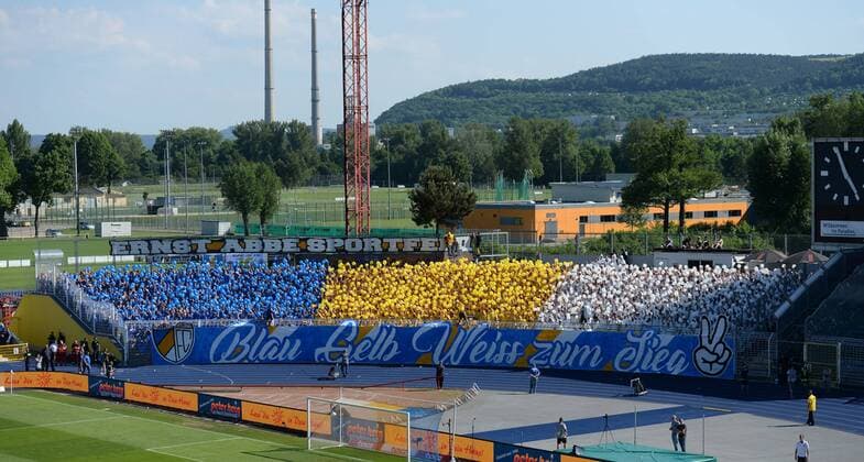Fussball, Herren, Saison 2016 2017, Relegation zur 3. Liga (Rückspiel), FC Carl Zeiss Jena - FC Viktoria Köln 1904, Fans aus Jena in der Südkurve, 01.06. 2017, Copyright: xMatthiasxKochx