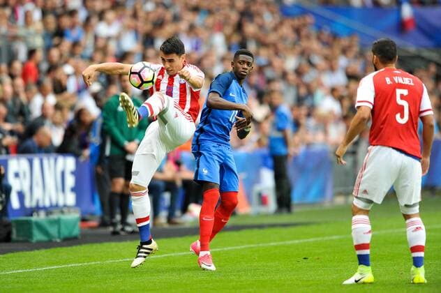 11 OUSMANE DEMBELE (fra) - 13 Junior Alonso (par) FOOTBALL : France vs Paraguay - Match amical - 02 06 2017 FEP Panoramic 