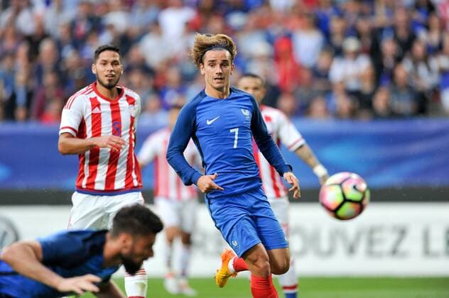 09 OLIVIER GIROUD (fra) - 07 Antoine Griezmann (fra) - JOIE FOOTBALL : France vs Paraguay - Match amical - 02 06 2017 FEP Panoramic 